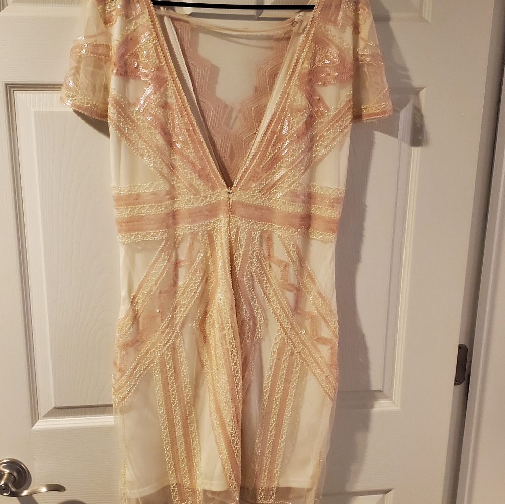Dress - Picture 2 of 3